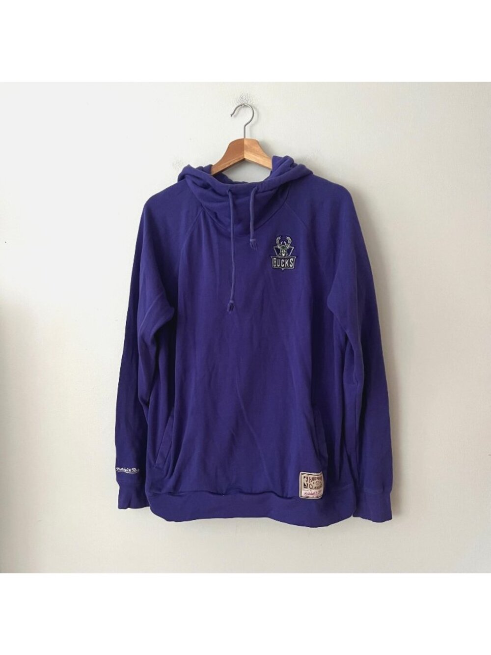 Mitchell & Ness Hardwood Classics Milwaukee Bucks Purple Hoodie Women's Size XL